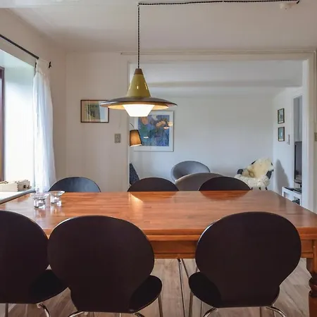 Three-bedroom Holiday In Bagenkop